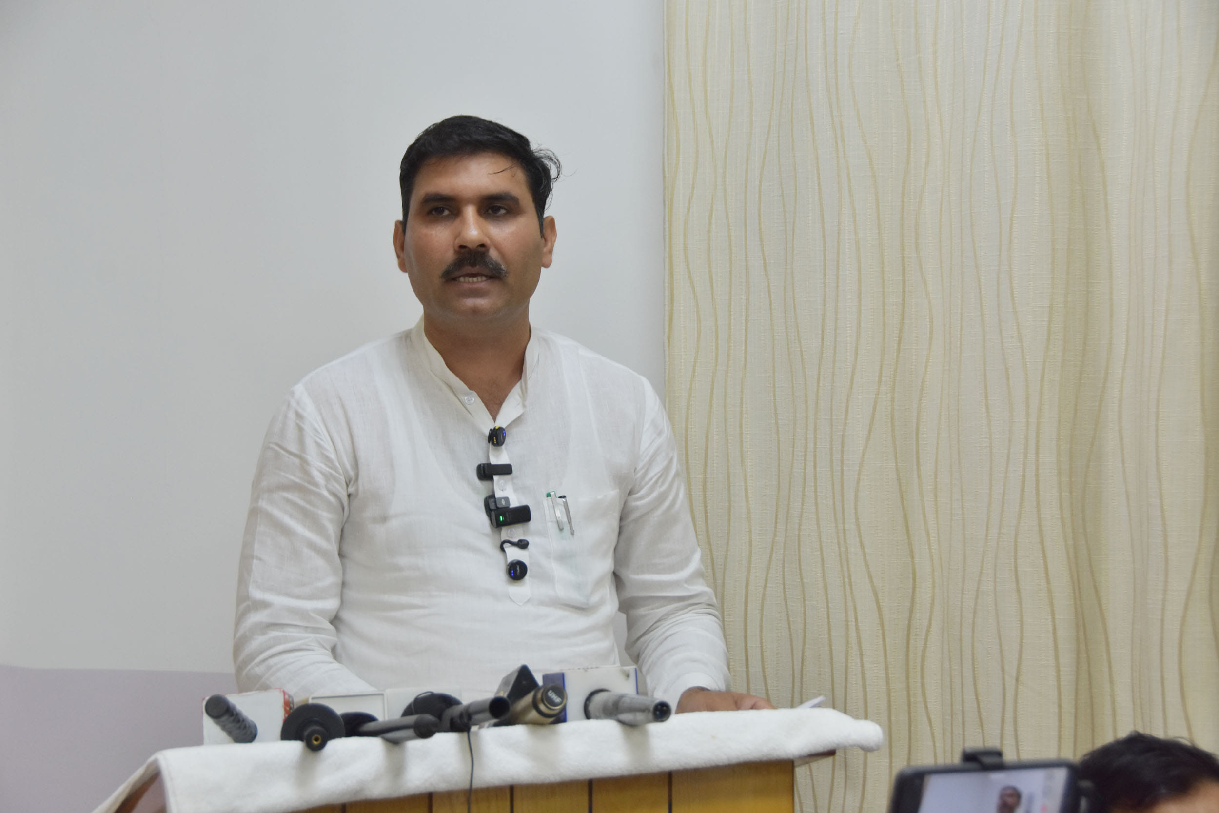 विधायक सतपाल जाम्बा विधायक सतपाल जाम्बा