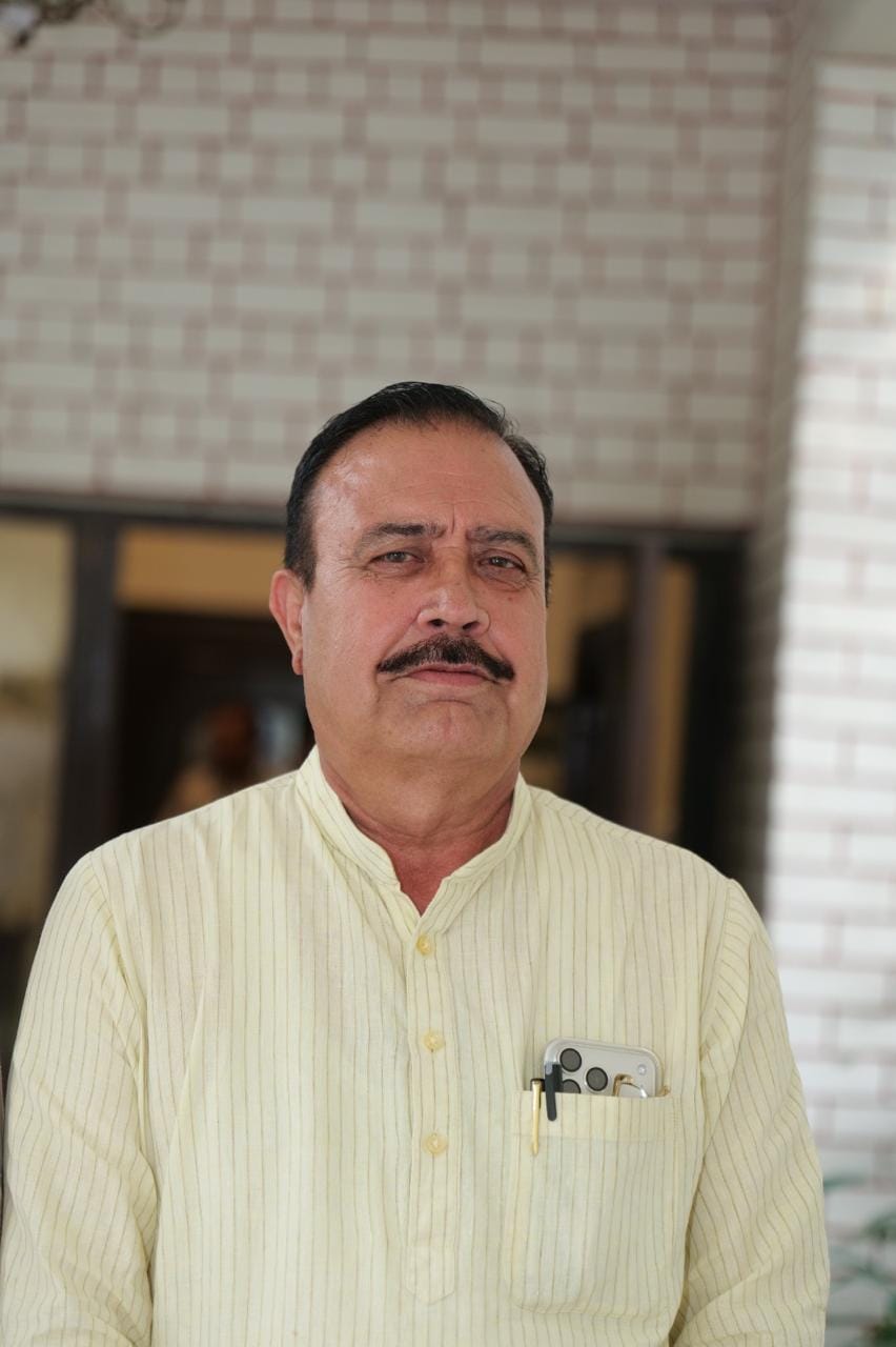 02-रोहतक ड्रेन नंबर आठ में डाला जा रहा औद्योगिक क्षेत्र का वेस्टेज। संवाद 02-रोहतक ड्रेन नंबर आठ में डाला जा रहा औद्योगिक क्षेत्र का वेस्टेज। संवाद