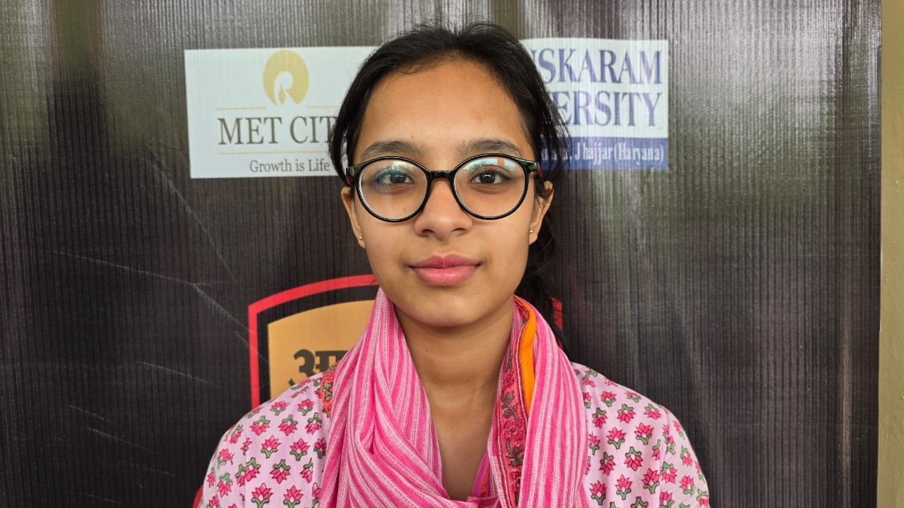 13jjrp13- संवाद भवन में अमर उजाला की तरफ से आयोजित भविष्य ज्योति कार्यक्रम में विद्यार्थियों क 13jjrp13- संवाद भवन में अमर उजाला की तरफ से आयोजित भविष्य ज्योति कार्यक्रम में विद्यार्थियों क