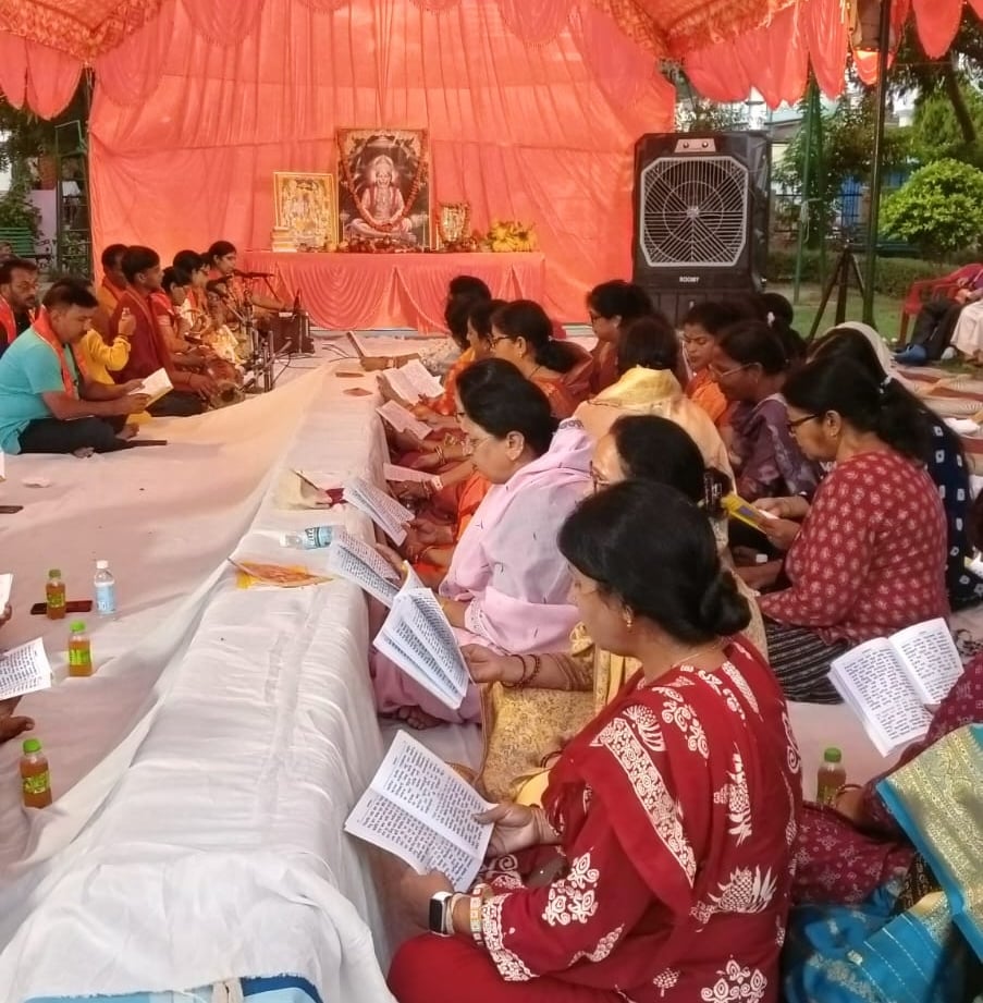 जानकीपुरम विस्तार के सेक्टर-6 में सद्भावना परिवार की ओर से शनिवार को संगीतमय सुंदरकांड और भंडा जानकीपुरम विस्तार के सेक्टर-6 में सद्भावना परिवार की ओर से शनिवार को संगीतमय सुंदरकांड और भंडा