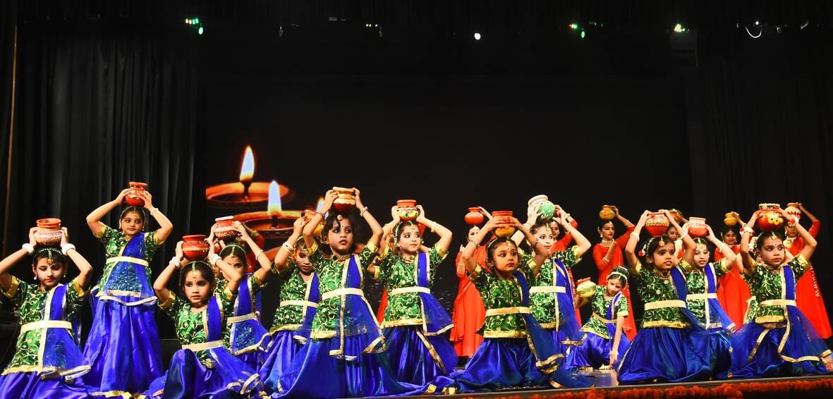 बिरजू महाराज कथक संस्थान की ओर से आयोजित ग्रीष्मकालीन कार्यशाला के समापन समारोह