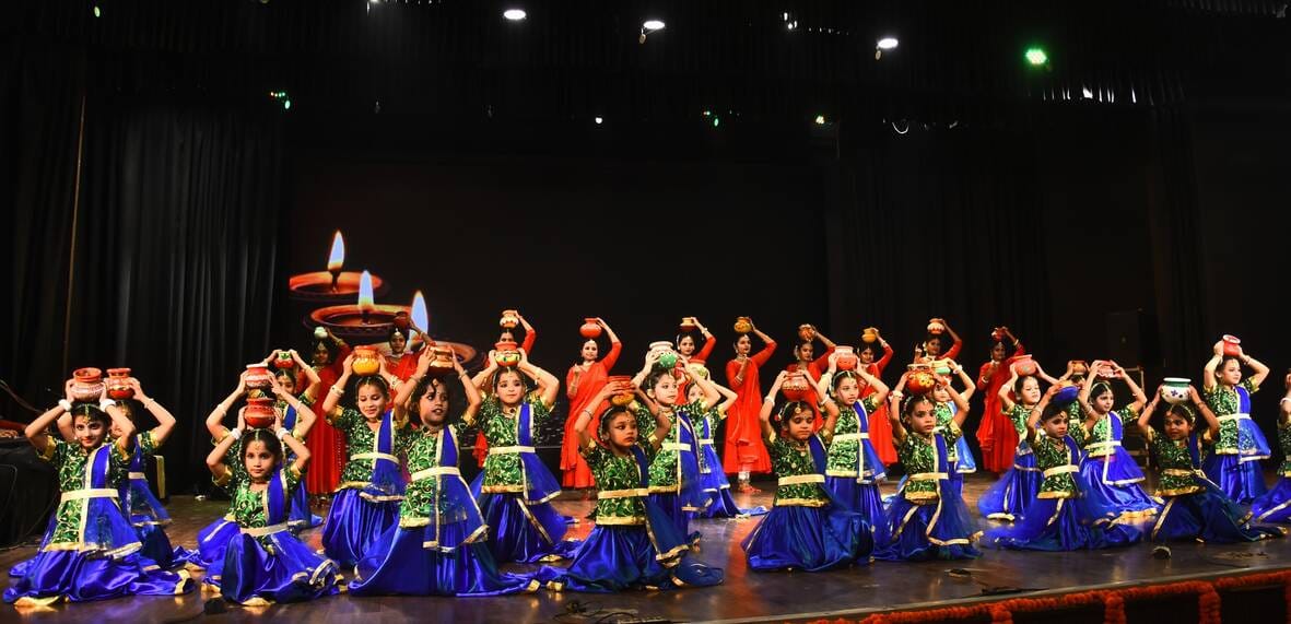 बिरजू महाराज कथक संस्थान की ओर से आयोजित ग्रीष्मकालीन कार्यशाला के समापन समारोह