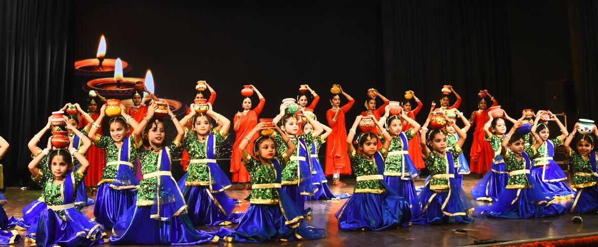बिरजू महाराज कथक संस्थान की ओर से आयोजित ग्रीष्मकालीन कार्यशाला के समापन समारोह
