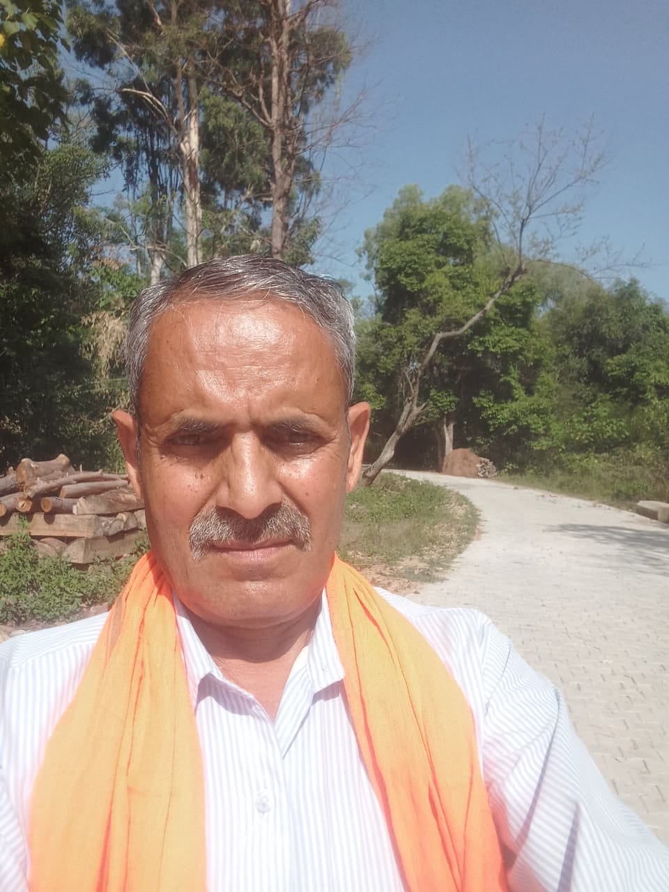 -बंदना देवी,ग्रामीण।