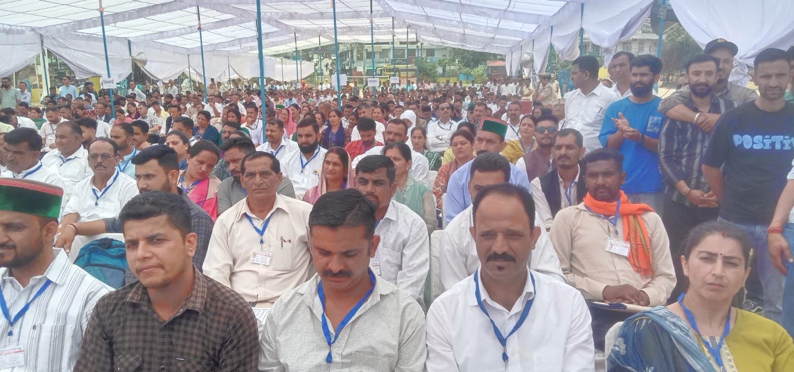 नाहन में शपथ ग्रहण समारोह के दौरान जनप्रतिनिधियों को संबोधित करते मुख्यातिथि उद्योग मंत्री हर्ष नाहन में शपथ ग्रहण समारोह के दौरान जनप्रतिनिधियों को संबोधित करते मुख्यातिथि उद्योग मंत्री हर्ष