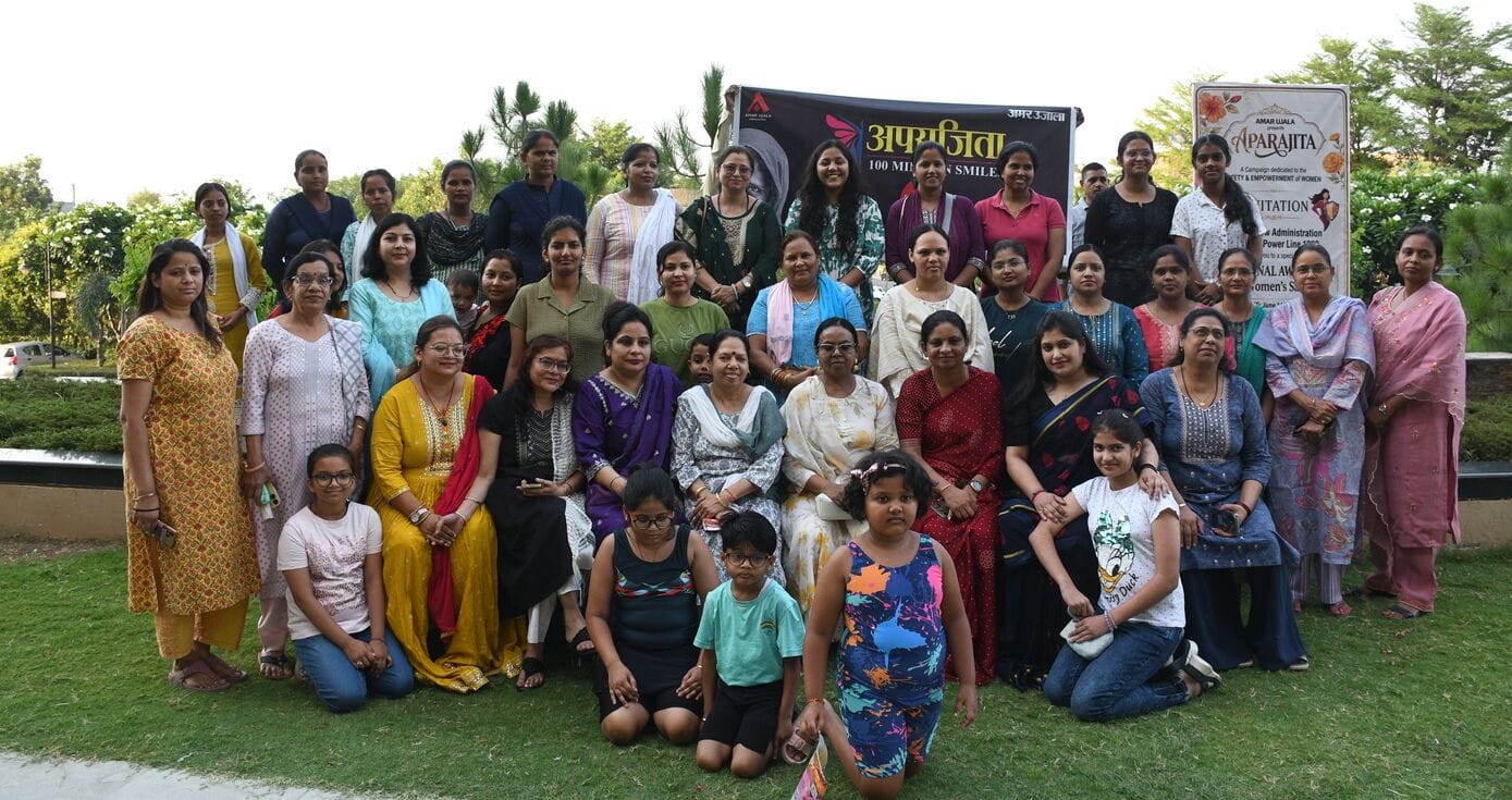 शालीमार गार्डन बे में हुए आयोजन में मौजूद पूर्व आईपीएस अधिकारी रुचिता चौधरी व अन्य। - संवाद शालीमार गार्डन बे में हुए आयोजन में मौजूद पूर्व आईपीएस अधिकारी रुचिता चौधरी व अन्य। - संवाद