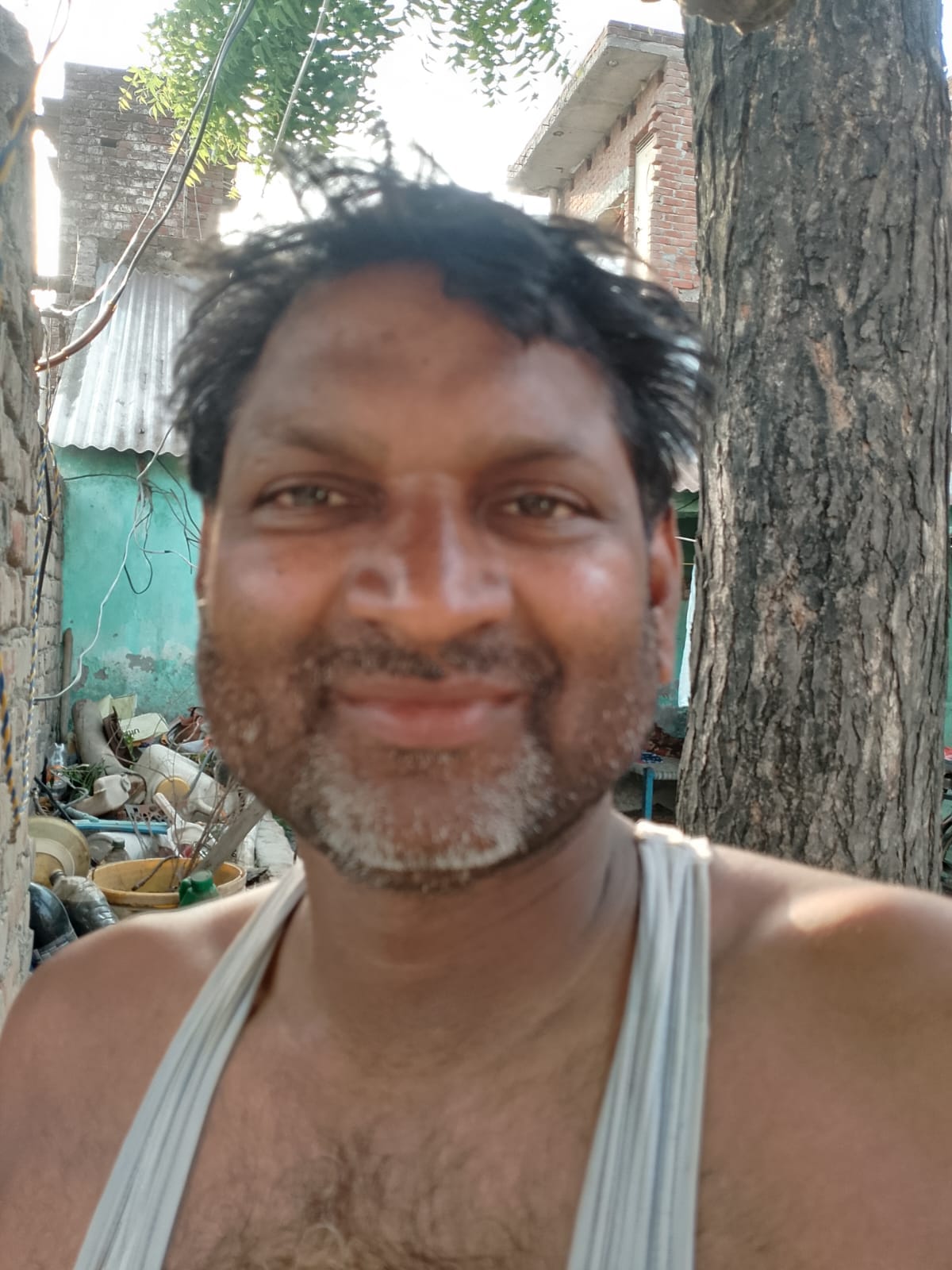 फोटो-24 गांव त्यौरखास में पाइप लाइन डालने के लिए खोदी गई गली। संवाद फोटो-24 गांव त्यौरखास में पाइप लाइन डालने के लिए खोदी गई गली। संवाद