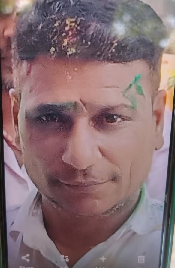 फोटो : सोनीपत के गांव बढ़मलिक स्थित दुकान जहां दुकानदार की हत्या की गई। संवाद फोटो : सोनीपत के गांव बढ़मलिक स्थित दुकान जहां दुकानदार की हत्या की गई। संवाद