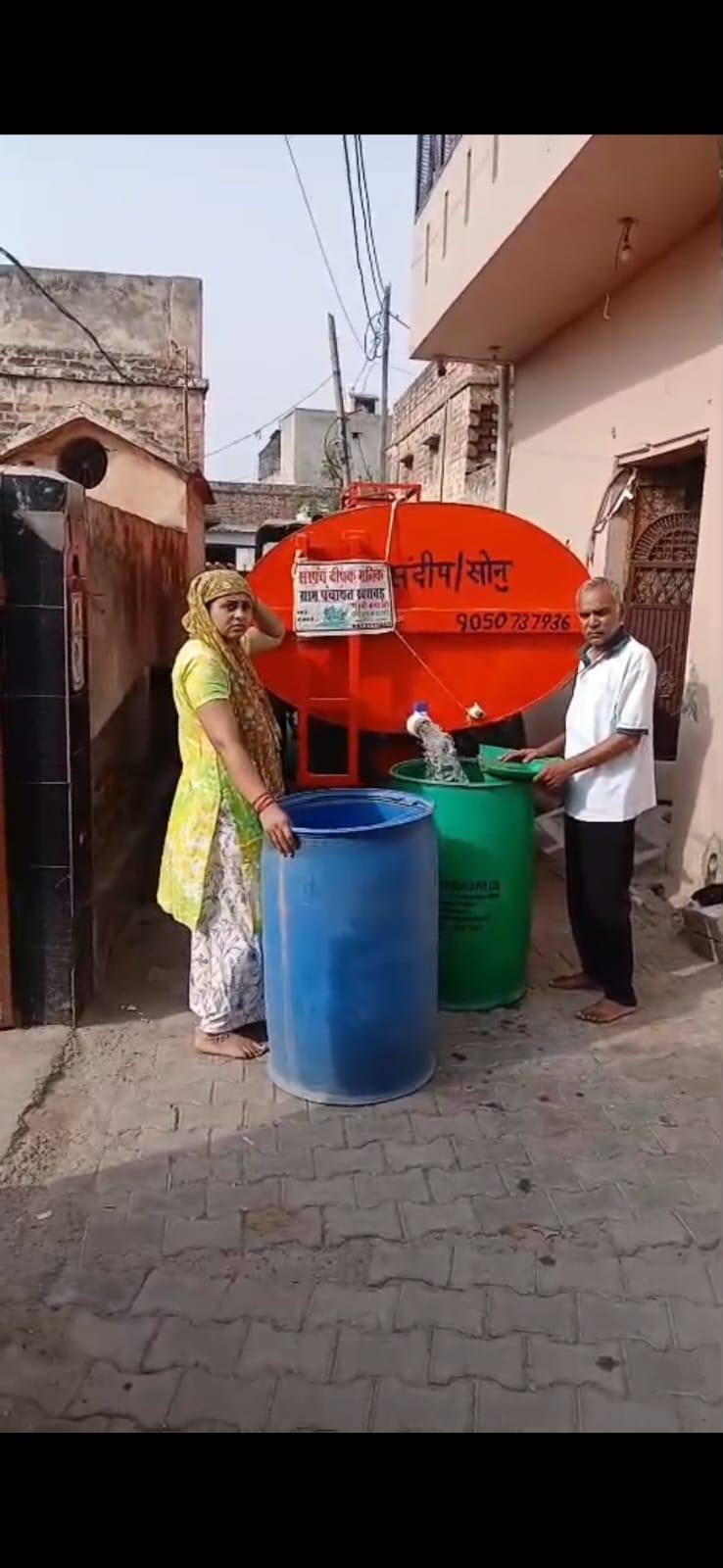 16-नहर से जलघर के टैंक तक जलापूर्ति करने वाले सीमेंट के नाले की हालत। स्रोत: ग्रामीण