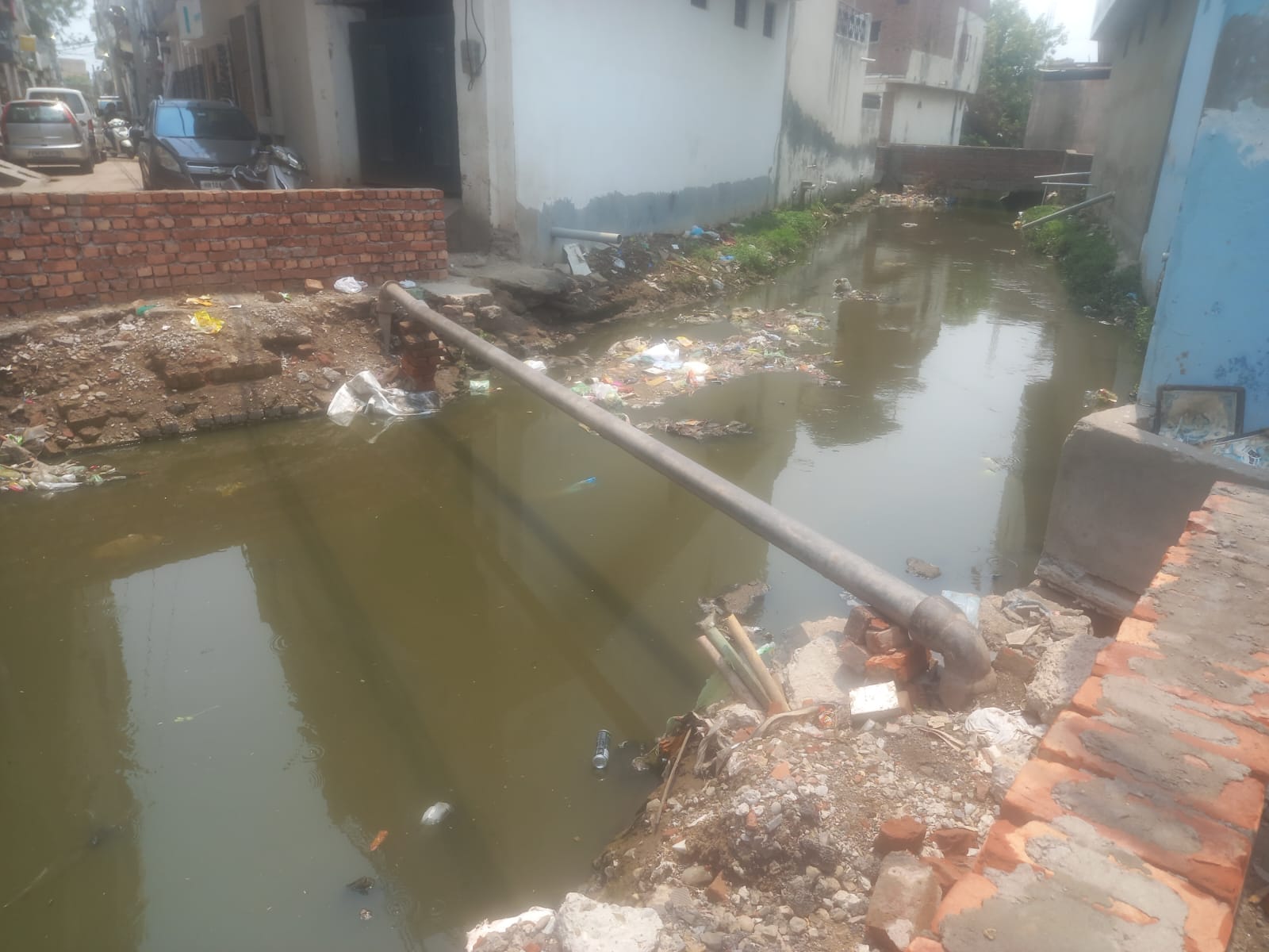 अंबाला छावनी के राम नगर से एकता विहार की तरफ जाने वाली टूटी पुलिया। संवाद अंबाला छावनी के राम नगर से एकता विहार की तरफ जाने वाली टूटी पुलिया। संवाद