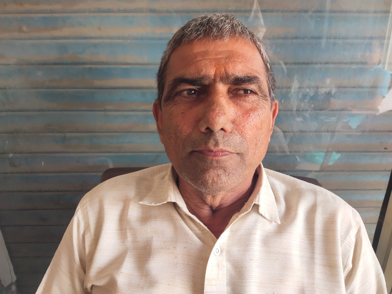चौपाल कार्यक्रम में उपस्थित ग्रामीण, सरपंच संजय त्यागी और जिला परिषद प्रतिनिधि विपिल पांचाल। चौपाल कार्यक्रम में उपस्थित ग्रामीण, सरपंच संजय त्यागी और जिला परिषद प्रतिनिधि विपिल पांचाल।