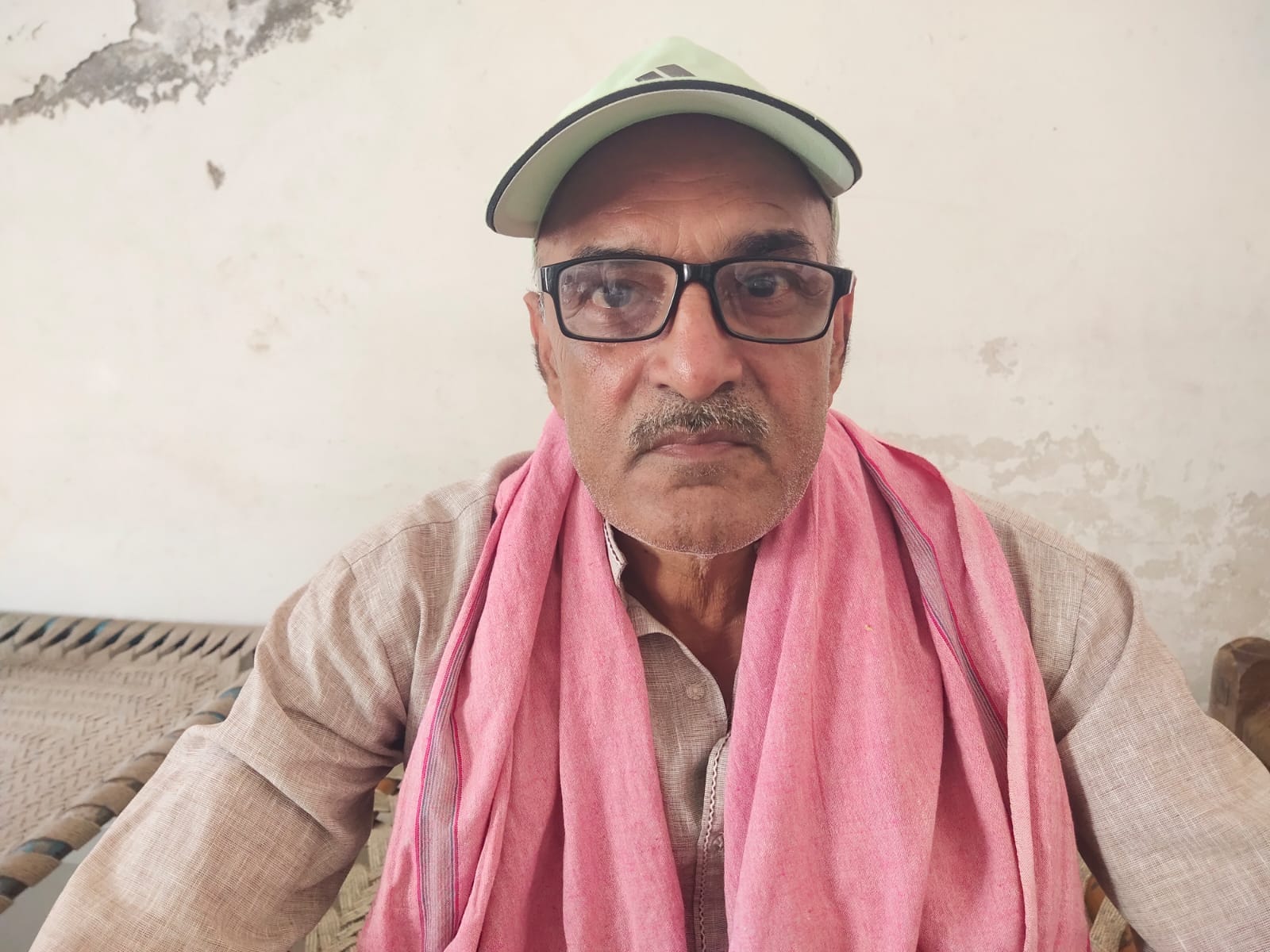 चौपाल कार्यक्रम में उपस्थित ग्रामीण, सरपंच संजय त्यागी और जिला परिषद प्रतिनिधि विपिल पांचाल। चौपाल कार्यक्रम में उपस्थित ग्रामीण, सरपंच संजय त्यागी और जिला परिषद प्रतिनिधि विपिल पांचाल।