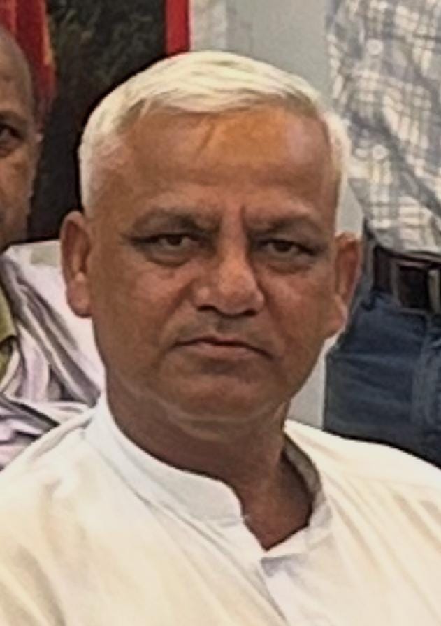 गांव फरल में चौपाल के दौरान मौजूद ग्रामीण। संवाद गांव फरल में चौपाल के दौरान मौजूद ग्रामीण। संवाद
