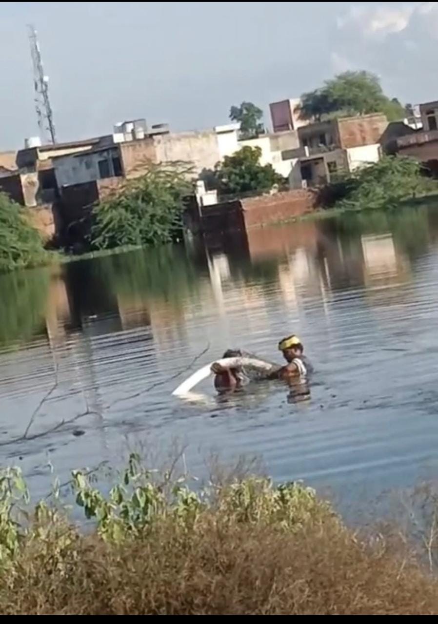 19-खरावड़ में उपस्थित ग्रामीण। संवाद 19-खरावड़ में उपस्थित ग्रामीण। संवाद