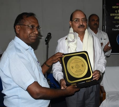 आंचलिक विज्ञान नगरी के थिएटर में शुक्रवार को द ग्रेट डायनासोर सीक्रेट फिल्म का प्रीमियर हुआ। आंचलिक विज्ञान नगरी के थिएटर में शुक्रवार को द ग्रेट डायनासोर सीक्रेट फिल्म का प्रीमियर हुआ।