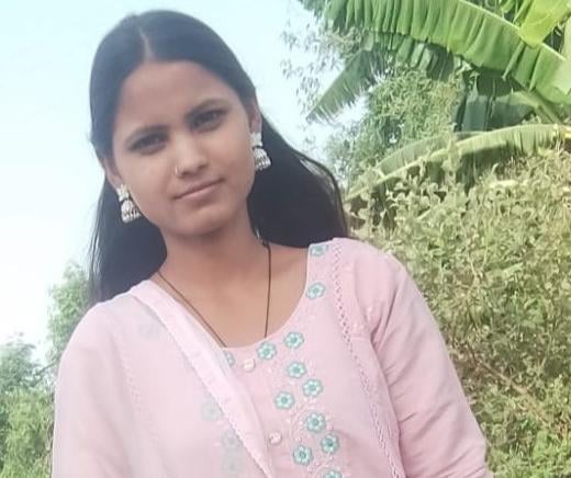नदी में डूबने से हुई मौत---मृतका पिंकी उर्फ गुड़िया की फाइल फोटो। परिजन नदी में डूबने से हुई मौत---मृतका पिंकी उर्फ गुड़िया की फाइल फोटो। परिजन