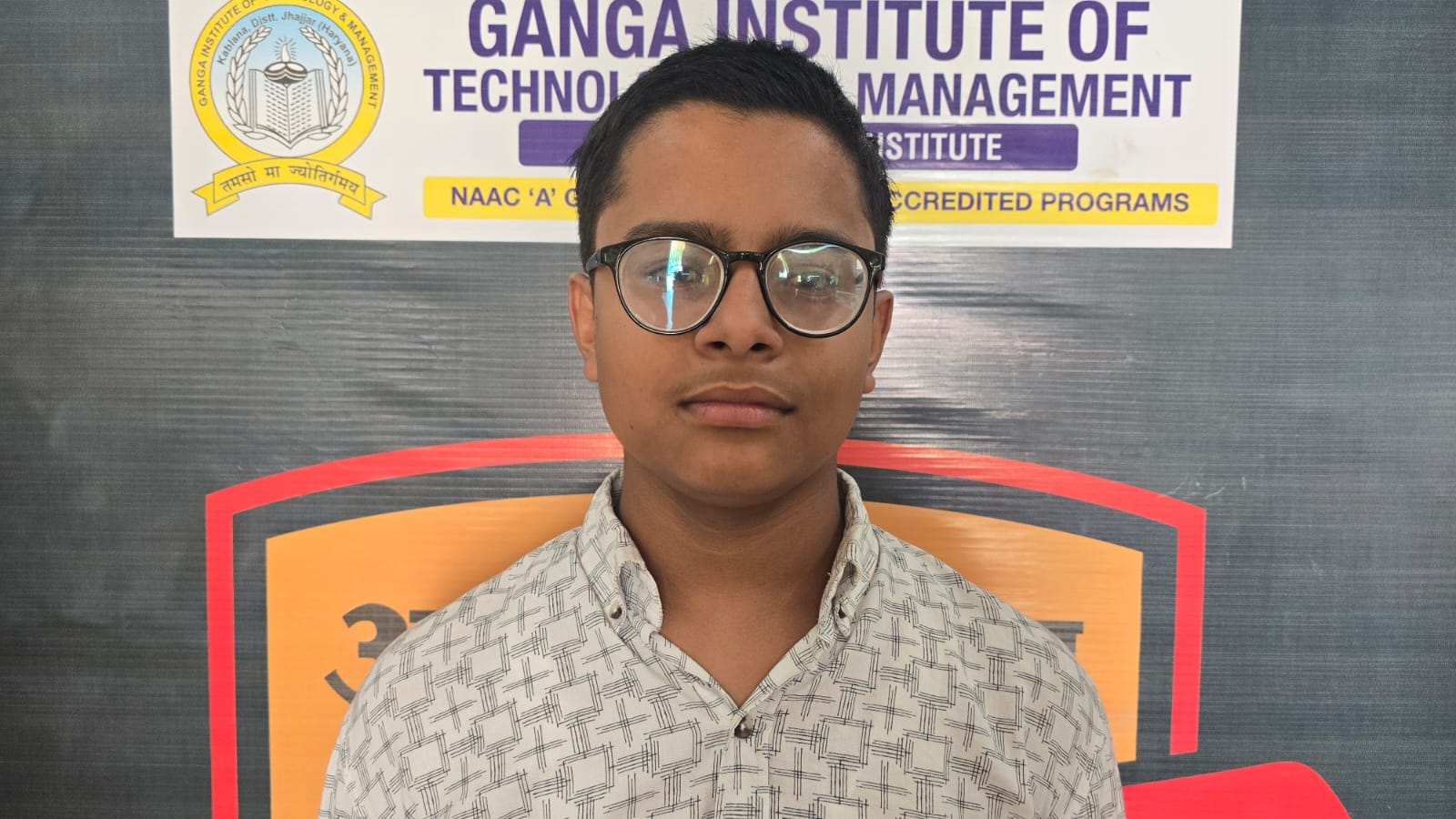 20jjrp14- अमर उजाला की ओर से गंगा इंस्टीट्यूट में आयोजत भविष्य ज्योति कार्यक्रम में बच्चों को स