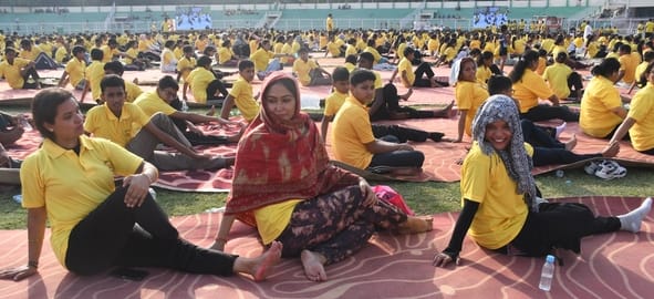 अंतरराष्ट्रीय योग दिवस की पूर्व संध्या पर ममता चैरिटेबल ट्रस्ट की ओर से शनिवार को सुबह केडी सिं अंतरराष्ट्रीय योग दिवस की पूर्व संध्या पर ममता चैरिटेबल ट्रस्ट की ओर से शनिवार को सुबह केडी सिं