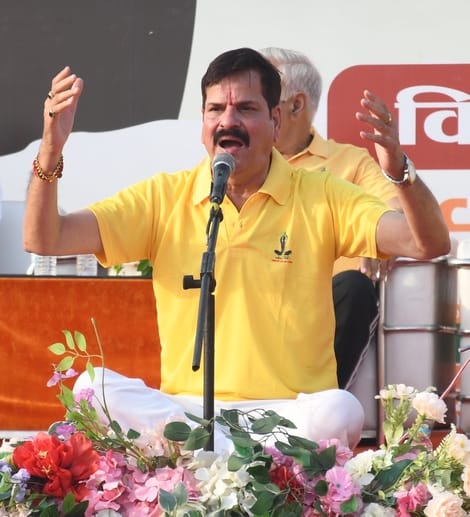 अंतरराष्ट्रीय योग दिवस की पूर्व संध्या पर ममता चैरिटेबल ट्रस्ट की ओर से शनिवार को सुबह केडी सिं अंतरराष्ट्रीय योग दिवस की पूर्व संध्या पर ममता चैरिटेबल ट्रस्ट की ओर से शनिवार को सुबह केडी सिं
