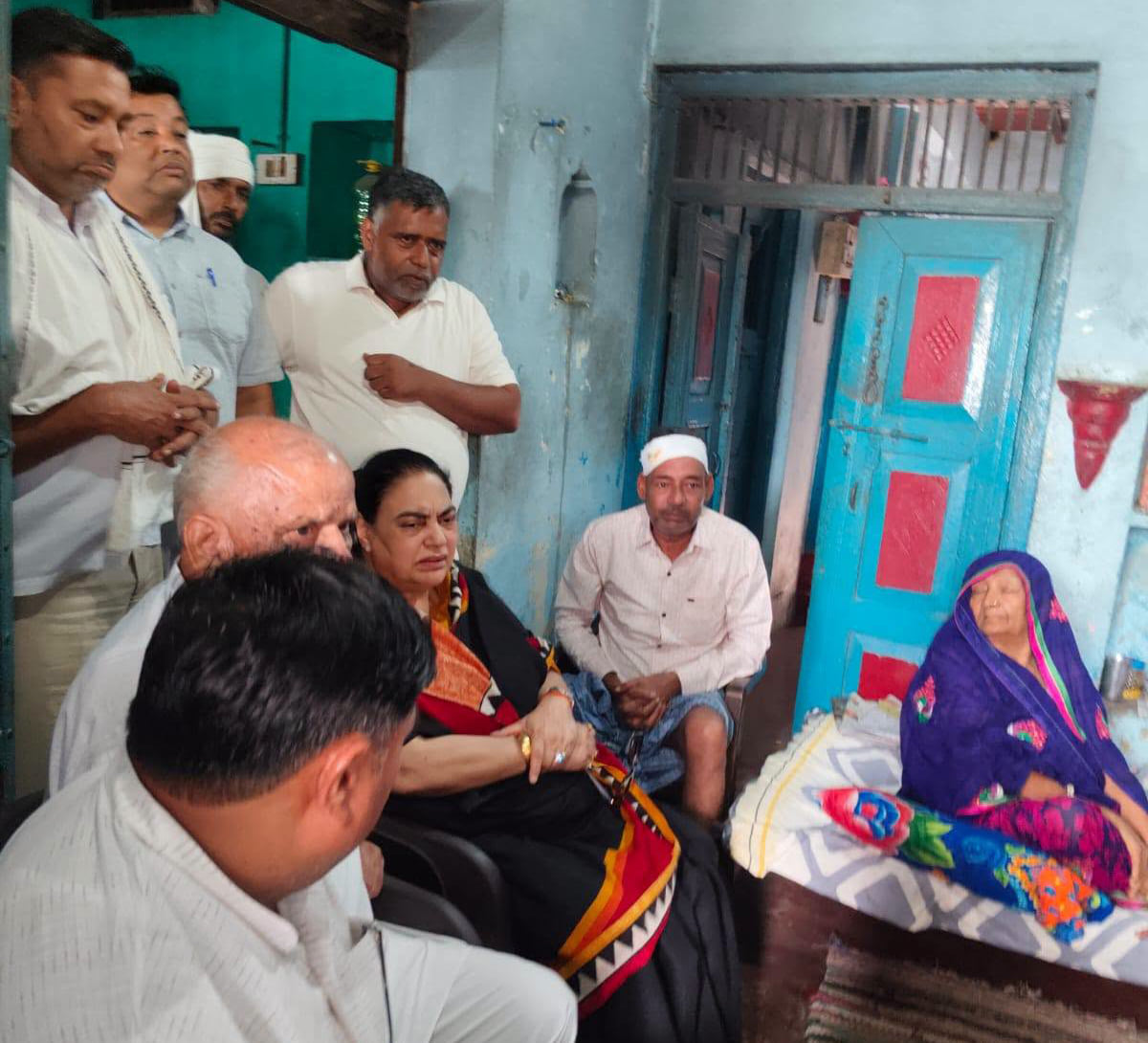 बाह: रूपपुरा में प्रदीप मिश्रा की हत्या के बाद संतोषी माता मंदिर पर पसरा खौफ