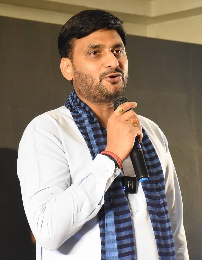 भविष्य की ज्योति बने मेधावी, अंकों से आगे बढ़कर प्रतिभा का सम्मान भविष्य की ज्योति बने मेधावी, अंकों से आगे बढ़कर प्रतिभा का सम्मान