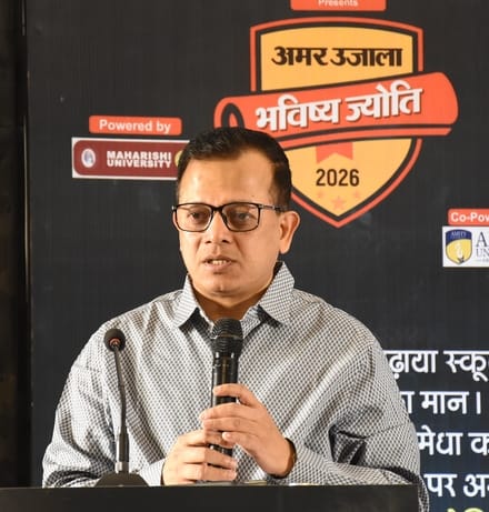 भविष्य की ज्योति बने मेधावी, अंकों से आगे बढ़कर प्रतिभा का सम्मान भविष्य की ज्योति बने मेधावी, अंकों से आगे बढ़कर प्रतिभा का सम्मान