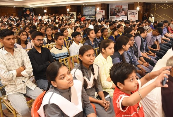 भविष्य की ज्योति बने मेधावी, अंकों से आगे बढ़कर प्रतिभा का सम्मान भविष्य की ज्योति बने मेधावी, अंकों से आगे बढ़कर प्रतिभा का सम्मान