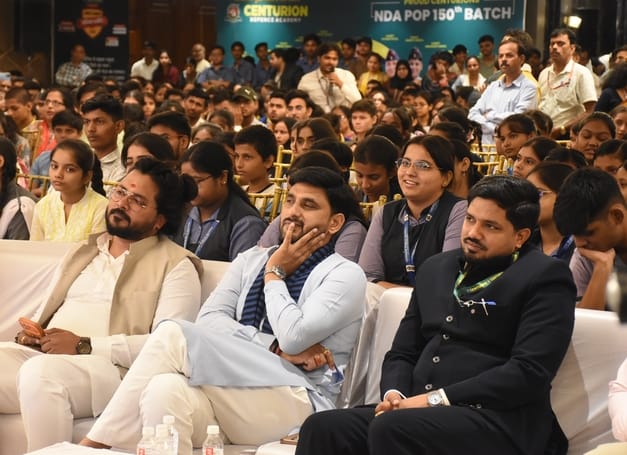 भविष्य की ज्योति बने मेधावी, अंकों से आगे बढ़कर प्रतिभा का सम्मान भविष्य की ज्योति बने मेधावी, अंकों से आगे बढ़कर प्रतिभा का सम्मान