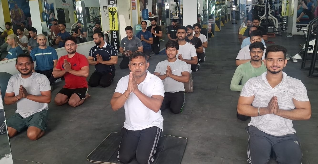 फोटो-53: बहादुरगढ़ के सेक्टर छह में योगाभ्यास करते भाविप के सदस्य। स्रोत भाविप फोटो-53: बहादुरगढ़ के सेक्टर छह में योगाभ्यास करते भाविप के सदस्य। स्रोत भाविप