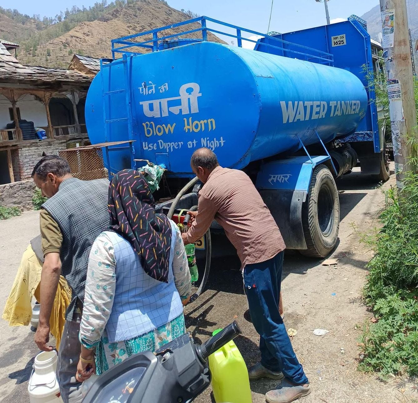 कोयल गांव में मटमैले पानी से बढ़ा बीमारियों का खतरा। संवाद