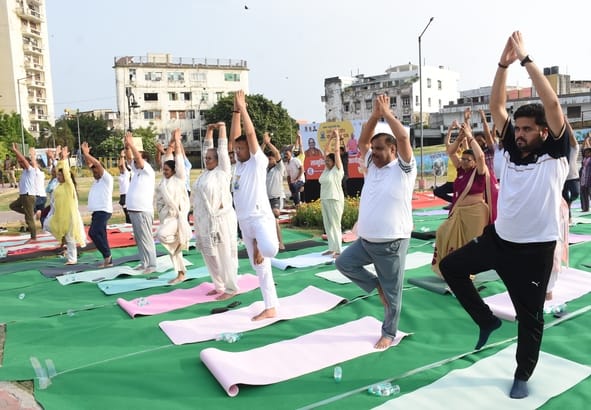 अंतरराष्ट्रीय योग दिवस पर योग कर दिया अच्छी सेहत का संदेश अंतरराष्ट्रीय योग दिवस पर योग कर दिया अच्छी सेहत का संदेश