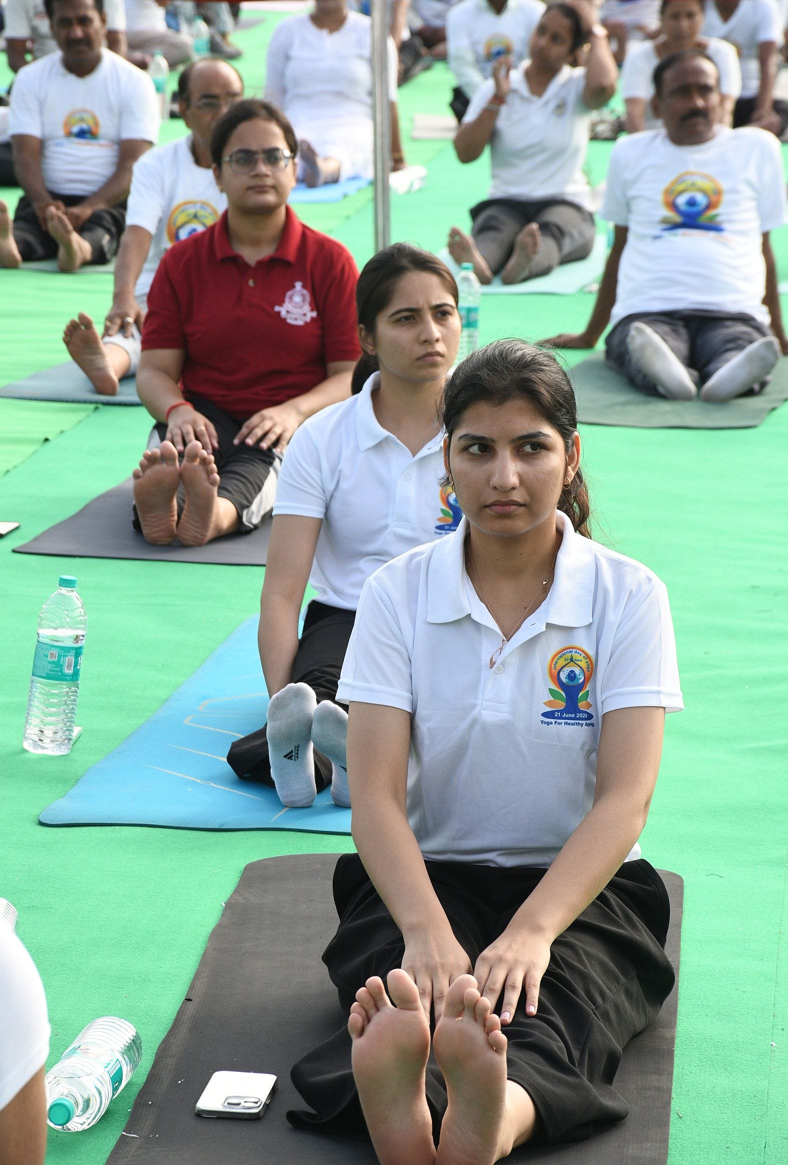 जनेश्वर मिश्र पार्क में हुए आयोजन में हजारों लोगों ने किया योग। जनेश्वर मिश्र पार्क में हुए आयोजन में हजारों लोगों ने किया योग।