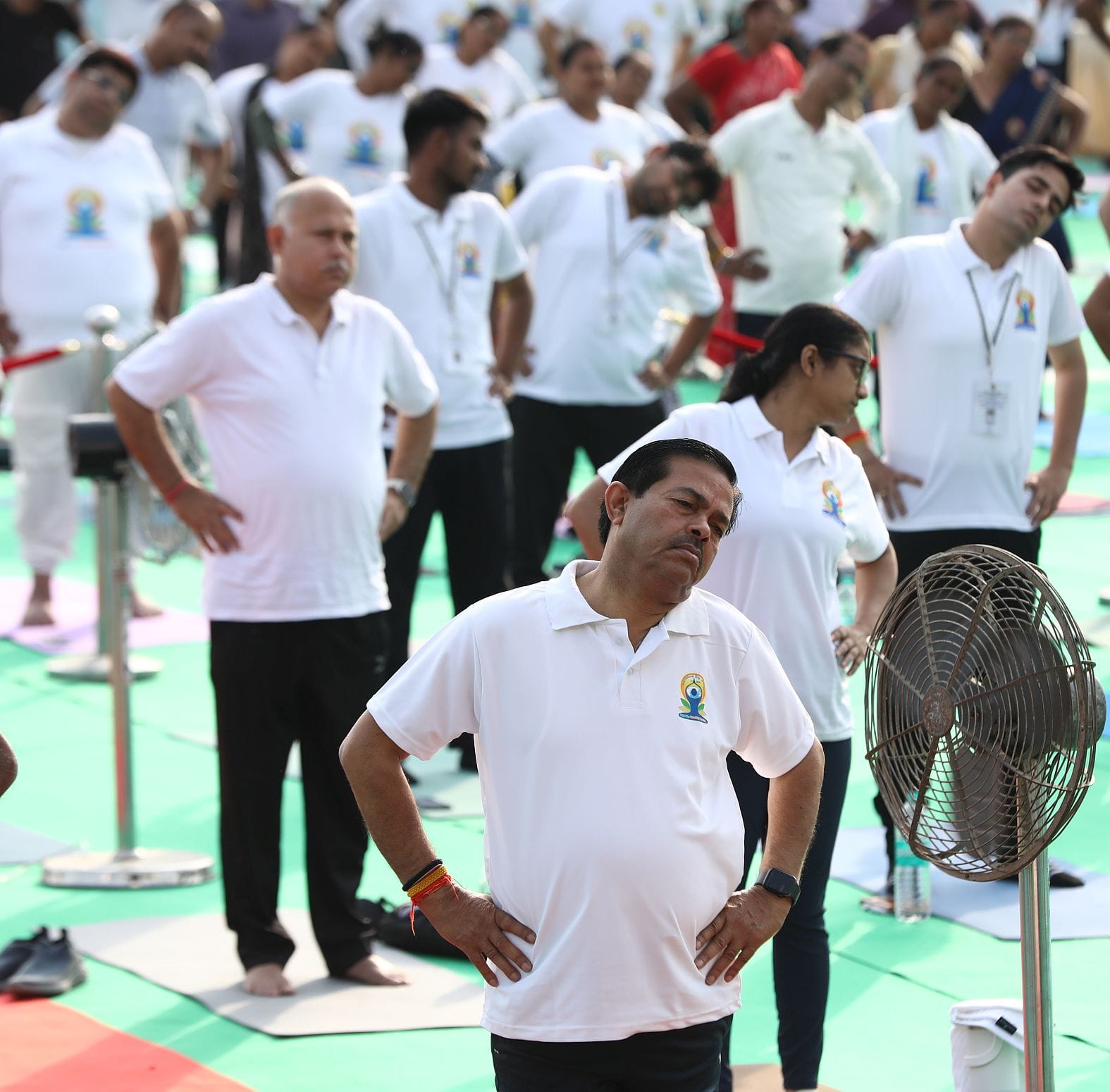 जनेश्वर मिश्र पार्क में हुए आयोजन में हजारों लोगों ने किया योग। जनेश्वर मिश्र पार्क में हुए आयोजन में हजारों लोगों ने किया योग।