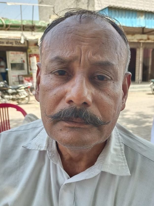 14-टिटौली गांव में कुंडू भवन के बाहर आर्य समाज के विषय में चर्चा करते ग्रामीण। संवाद 14-टिटौली गांव में कुंडू भवन के बाहर आर्य समाज के विषय में चर्चा करते ग्रामीण। संवाद