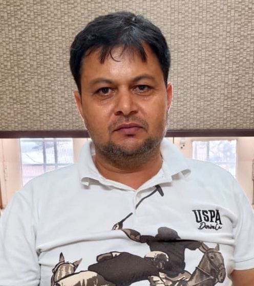 23जेएनडी05-कोर्ट के नए हॉल में बंदरों द्वारा किया गया नुकसान। संवाद 23जेएनडी05-कोर्ट के नए हॉल में बंदरों द्वारा किया गया नुकसान। संवाद