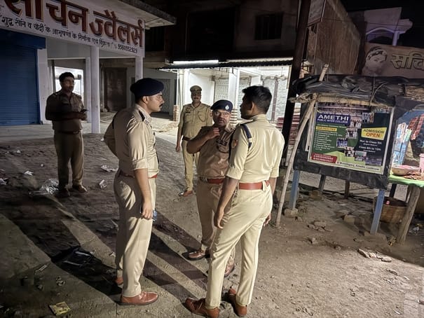 अस्पताल में भर्ती घायल सराफ सचिन शर्मा। अस्पताल में भर्ती घायल सराफ सचिन शर्मा।