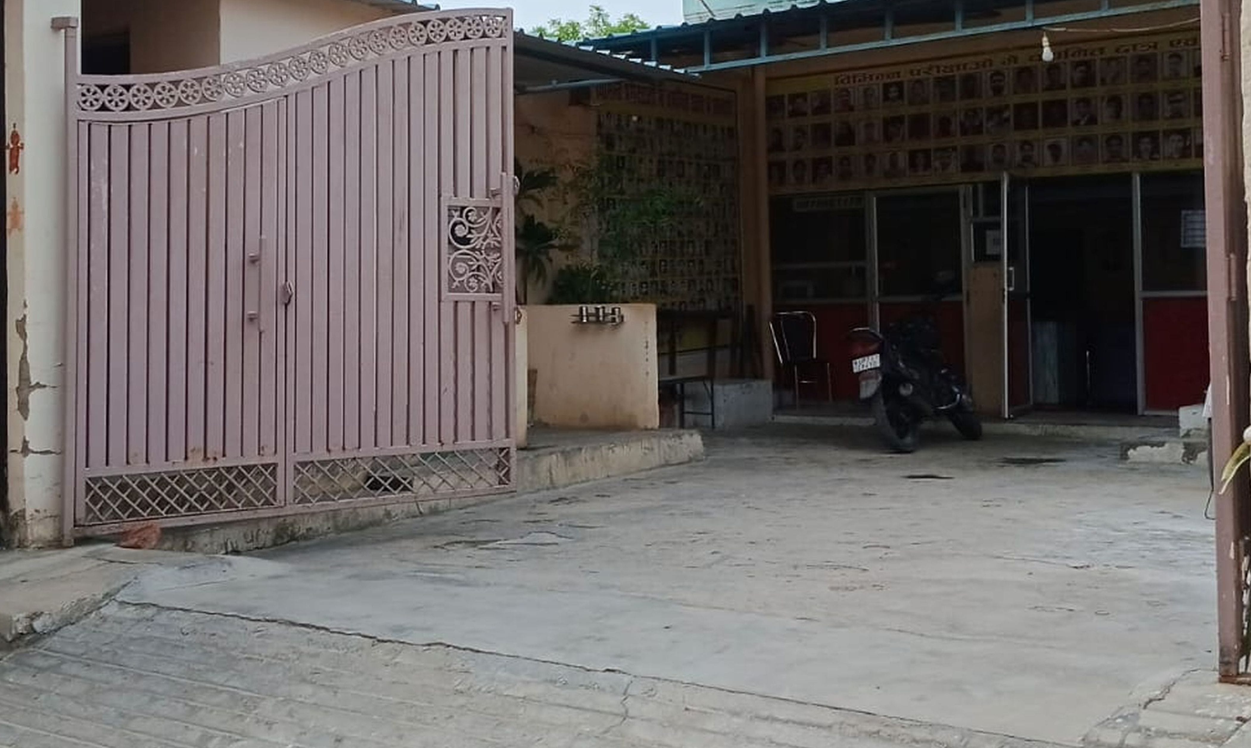 फोटो-10-बिंदकी के ललौली रोड में प्रथम तल में संचालित कोचिंग का भवन। संवाद फोटो-10-बिंदकी के ललौली रोड में प्रथम तल में संचालित कोचिंग का भवन। संवाद