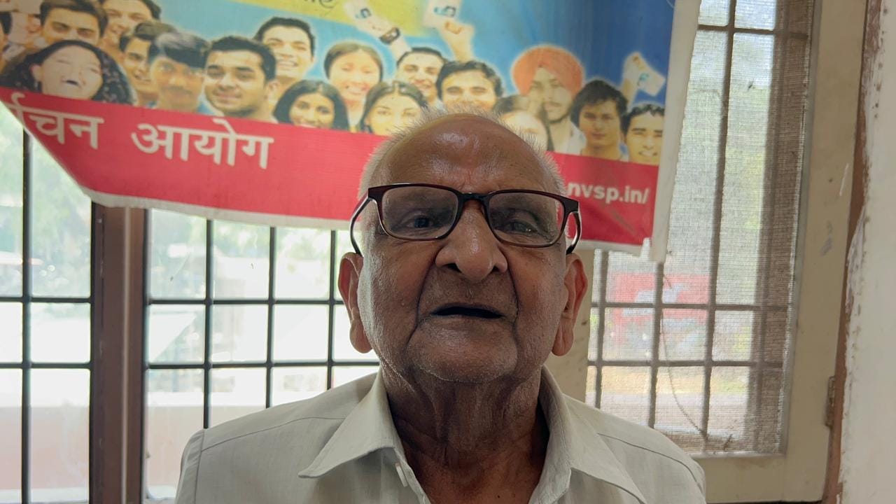 11-राजेश, गांधी कैंप।