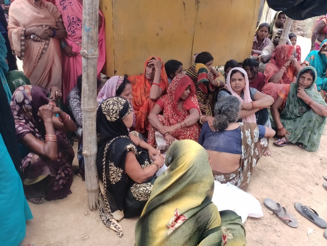 Gbd – Ghaziabad News – Ghaziabad News:दो दुकानों में लगी आग, 30 लाख से अधिक का नुकसान हुआ Gbd – Ghaziabad News – Ghaziabad News:दो दुकानों में लगी आग, 30 लाख से अधिक का नुकसान हुआ