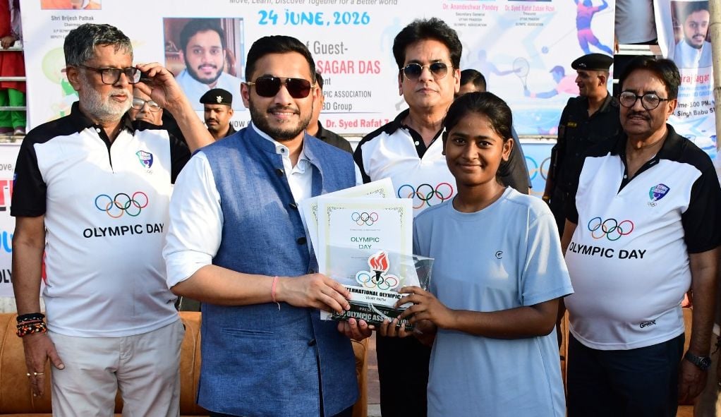 केडी सिंह बाबू स्टेडियम में उत्कृष्ट प्रदर्शन करने वाले 15 खिलाड़ी सम्मानित केडी सिंह बाबू स्टेडियम में उत्कृष्ट प्रदर्शन करने वाले 15 खिलाड़ी सम्मानित