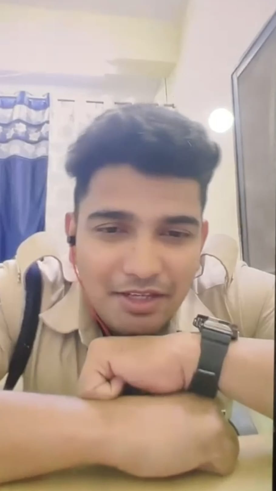 दो आरक्षक हुए लाइन हाजिर