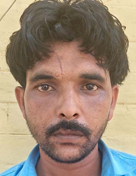 खुटार में हमले में घायल सिपाही विकास यादव। स्रोत : पुलिस खुटार में हमले में घायल सिपाही विकास यादव। स्रोत : पुलिस