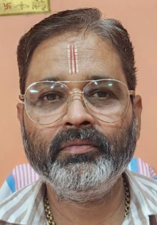मोहल्ला शाहपुरा कोठी में छत की रेलिंग पर बैठे बंदर। संवाद मोहल्ला शाहपुरा कोठी में छत की रेलिंग पर बैठे बंदर। संवाद