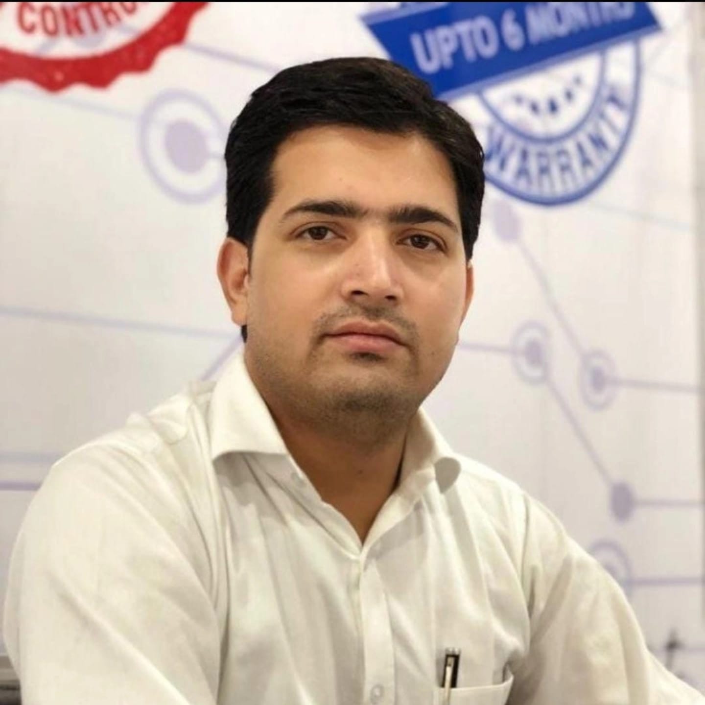नेशनल हाईवे छछरौली रोड पर सामान लेकर जाता डिलीवरी ब्वाॅय। आर्काइव नेशनल हाईवे छछरौली रोड पर सामान लेकर जाता डिलीवरी ब्वाॅय। आर्काइव