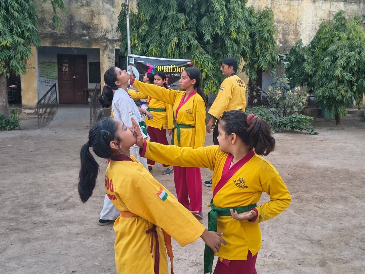 सिद्धी चौहान सिद्धी चौहान
