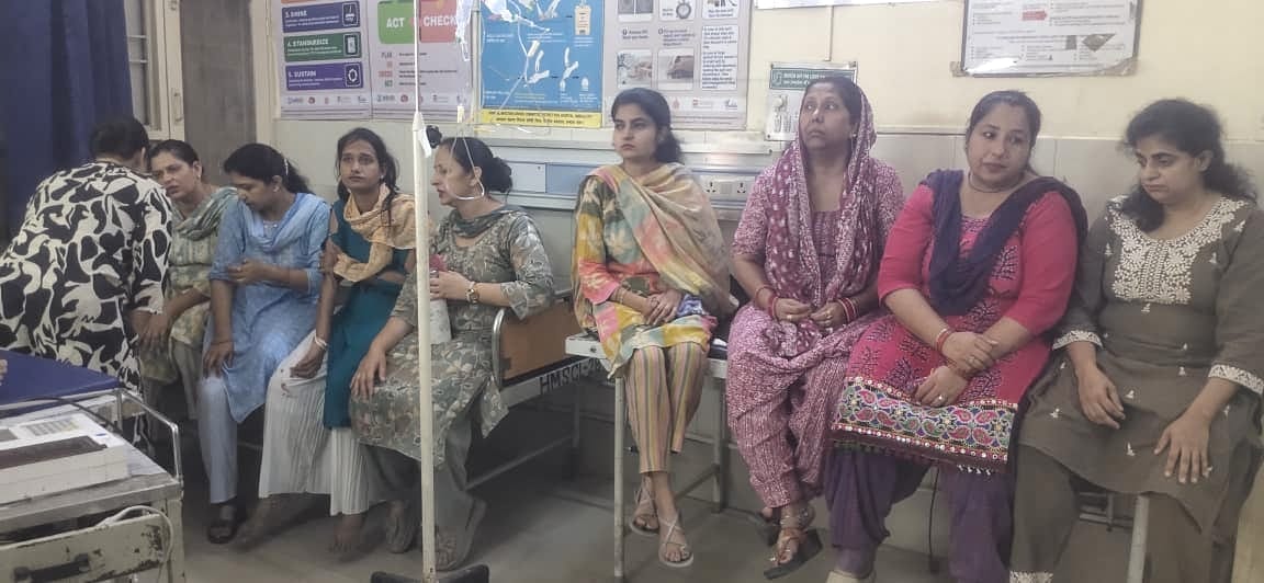 भानोखेड़ी के पास हादसे में क्षतिग्रस्त स्कूल की बस: सोशल मीडिया भानोखेड़ी के पास हादसे में क्षतिग्रस्त स्कूल की बस: सोशल मीडिया