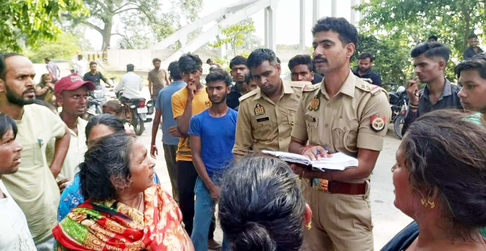 शारदा नहर में सीमा के डूबने के बाद तलाश करने में जुटी एनडीआरएफ की टीम। संवाद