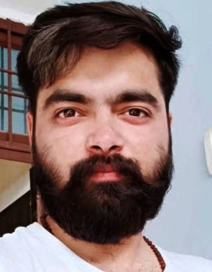 फोटो 29 एमएएचपी 14 परिचय-घटना के बाद रोती-बिलखती परिवार की महिलाएं। संवाद