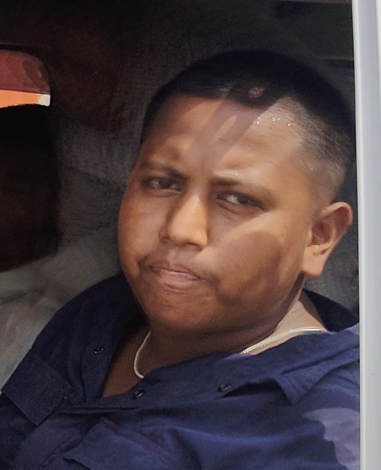 फोटो29एचएएमपी 30- पुल पर जाम में फंसे वाहन। संवाद