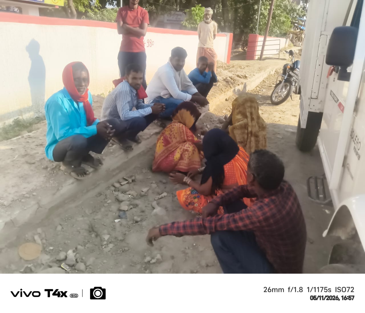 गढ़वा गांव की मृतक रेणुका निषाद की फाइल फोटो